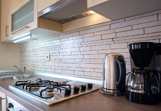 Appartamento a Lopar - Appartamento in Loparo (Lopar) con balcone, Climatizzazione, WIFI, Lavatrice (4885-2) Appartamento a Lopar - Appartamento in Loparo (Lopar) con balcone, Climatizzazione, WIFI, Lavatrice (4885-2)