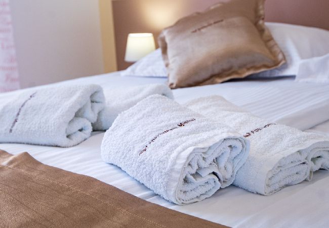 Appartamento a Lopar - Appartamento in Loparo (Lopar) con balcone, Climatizzazione, WIFI, Lavatrice (4885-2) Appartamento a Lopar - Appartamento in Loparo (Lopar) con balcone, Climatizzazione, WIFI, Lavatrice (4885-2)