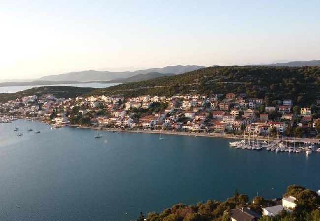 Appartamento a Tisno - Appartamento in Stretto (Tisno) con vista mare, balcone, Climatizzazione, WIFI (4874-2) Appartamento a Tisno - Appartamento in Stretto (Tisno) con vista mare, balcone, Climatizzazione, WIFI (4874-2)