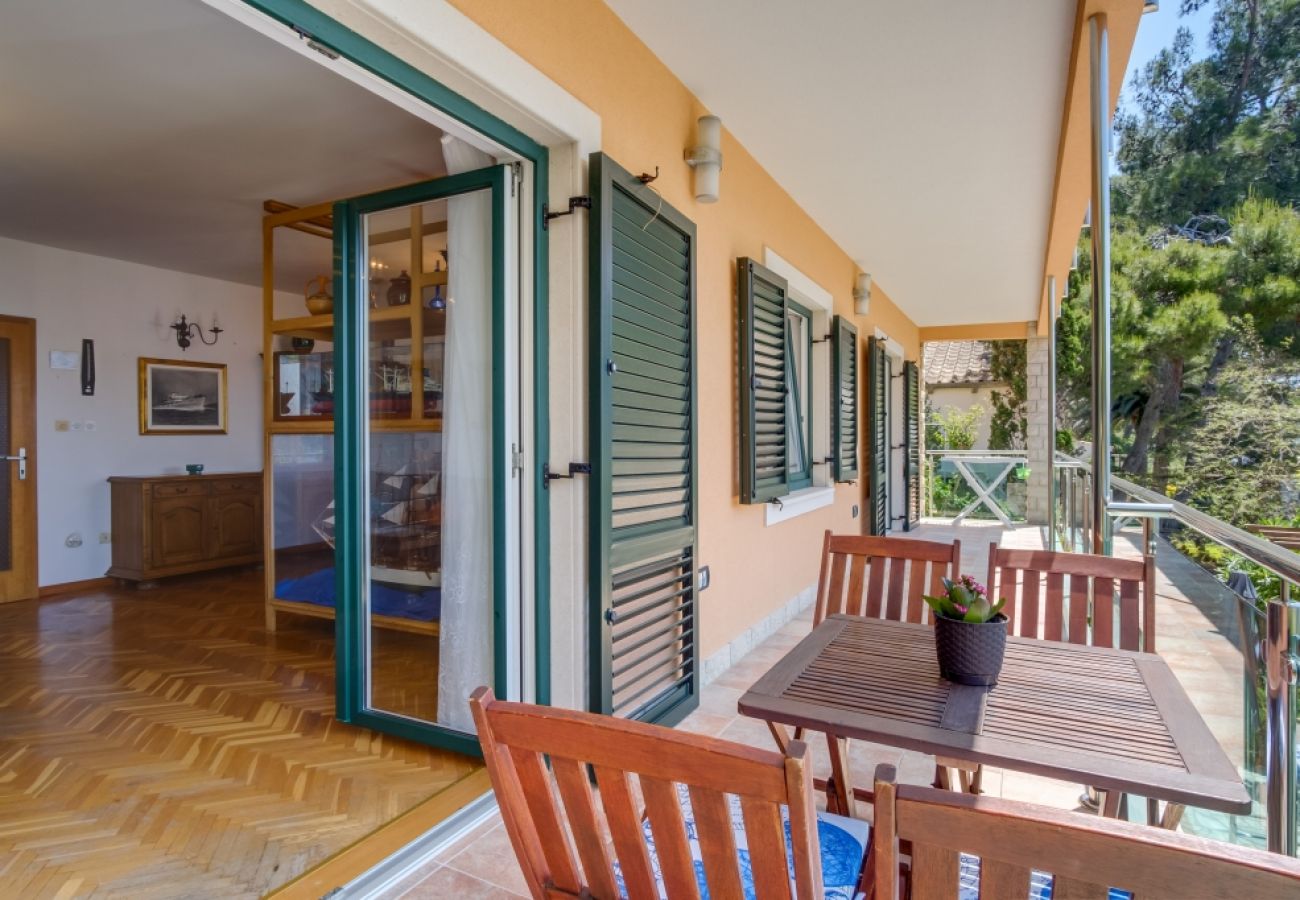 Appartamento a Mali Lošinj - Appartamento in Lussinpiccolo (Mali Losinj) con vista mare, balcone, Climatizzazione, WIFI (4896-4)