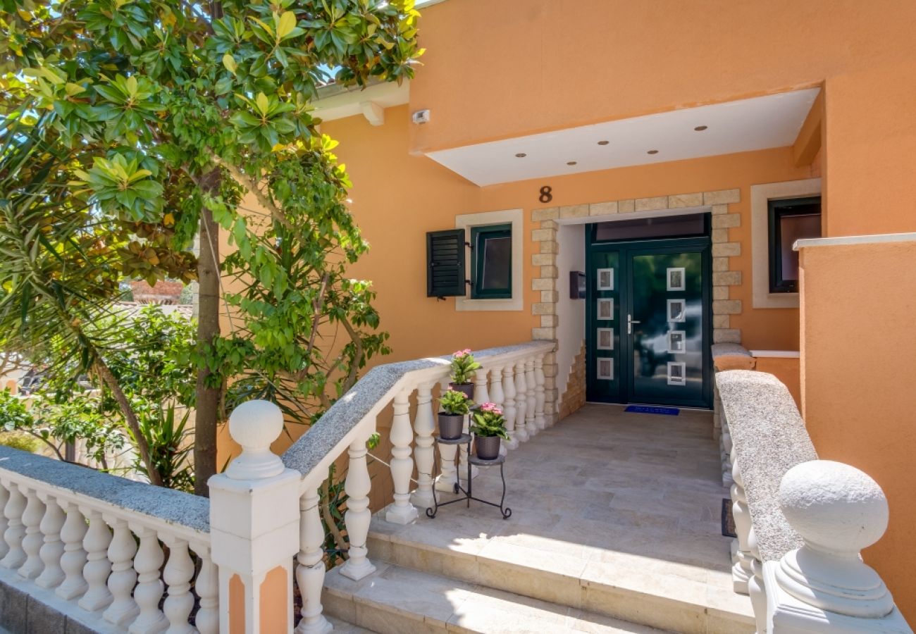 Appartamento a Mali Lošinj - Appartamento in Lussinpiccolo (Mali Losinj) con vista mare, balcone, Climatizzazione, WIFI (4896-4)