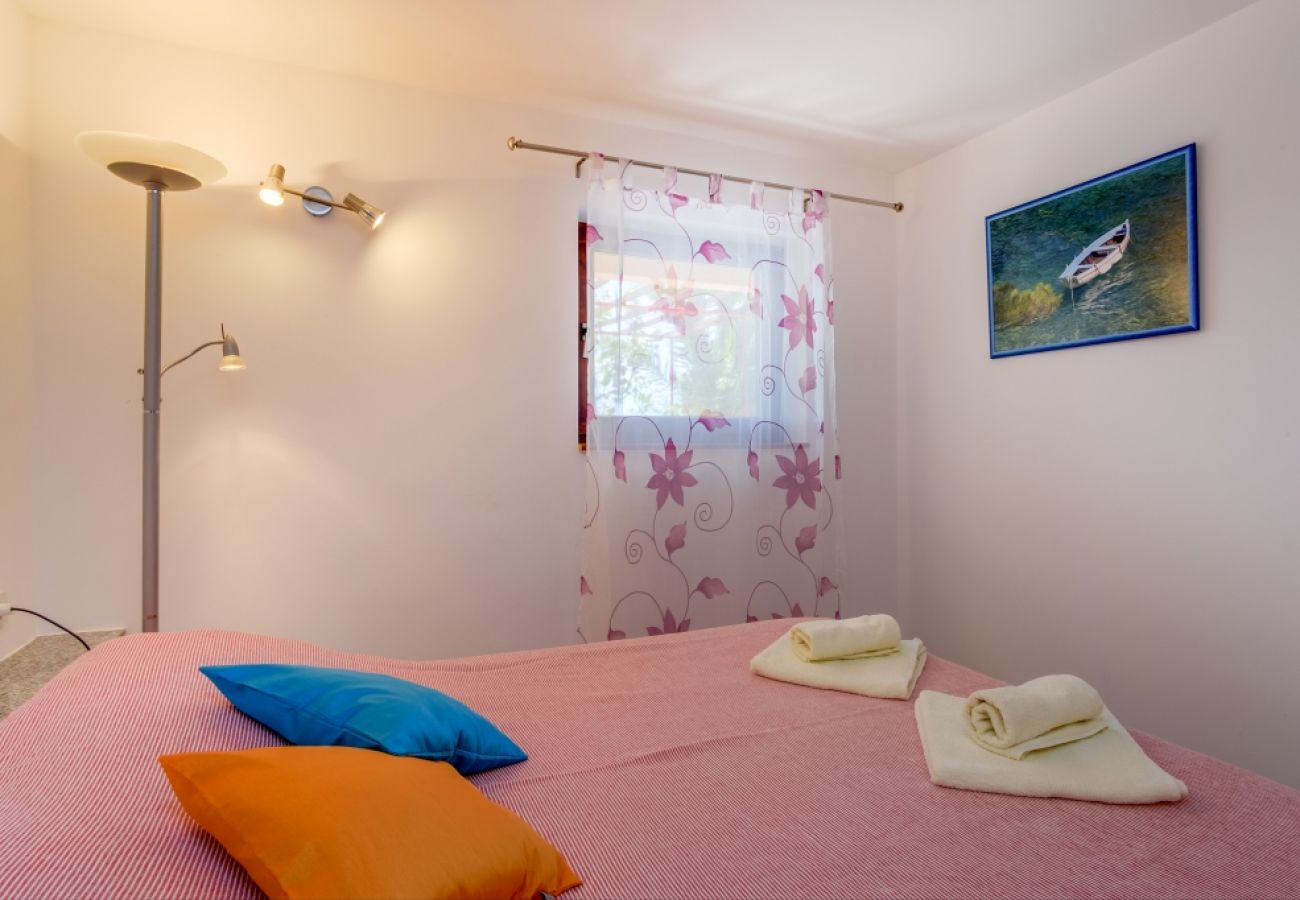 Appartamento a Mali Lošinj - Appartamento in Lussinpiccolo (Mali Losinj) con vista mare, balcone, Climatizzazione, WIFI (4896-3)