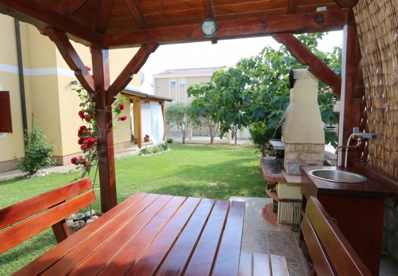 Appartamento a Stara Novalja - Appartamento in Stara Novalja con vista mare, balcone, Climatizzazione, WIFI (4897-2)