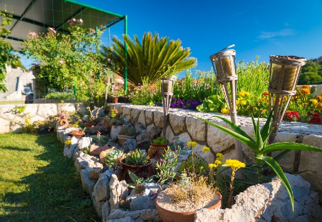 Appartamento a Kampor - Appartamento in Kampor con vista mare, balcone, Climatizzazione, WIFI (4838-2) Appartamento a Kampor - Appartamento in Kampor con vista mare, balcone, Climatizzazione, WIFI (4838-2)