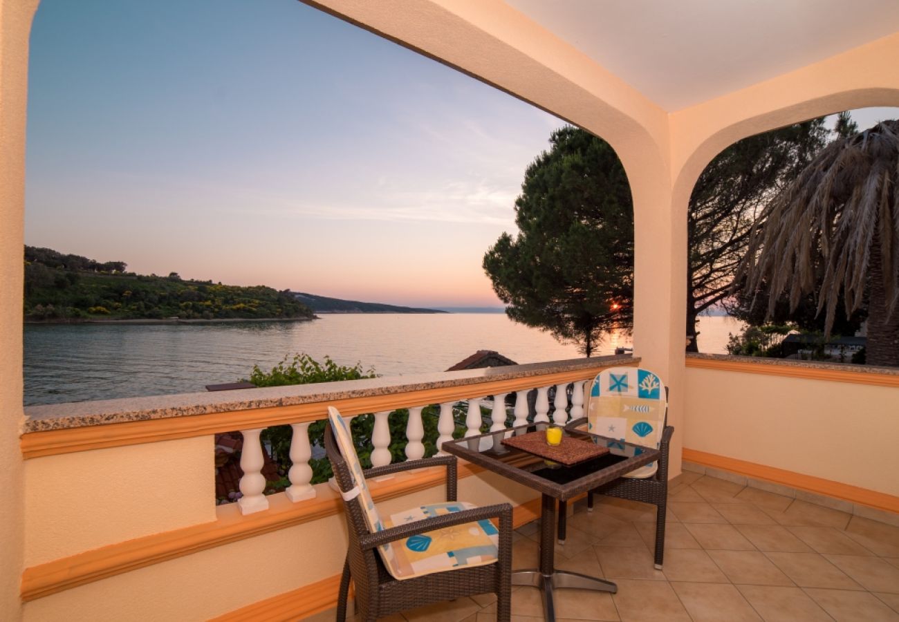 Appartamento a Kampor - Appartamento in Kampor con vista mare, balcone, Climatizzazione, WIFI (4838-2)