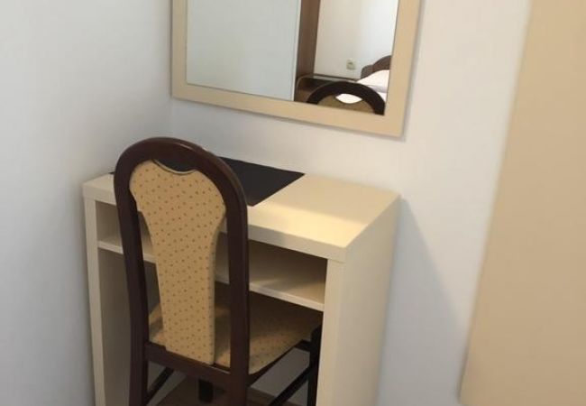 Appartamento a Banjol - Appartamento in Banjol con balcone, Climatizzazione, WIFI, Lavastoviglie (4888-1) Appartamento a Banjol - Appartamento in Banjol con balcone, Climatizzazione, WIFI, Lavastoviglie (4888-1)