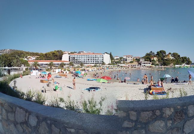 Appartamento a Banjol - Appartamento in Banjol con balcone, Climatizzazione, WIFI, Lavastoviglie (4888-1) Appartamento a Banjol - Appartamento in Banjol con balcone, Climatizzazione, WIFI, Lavastoviglie (4888-1)