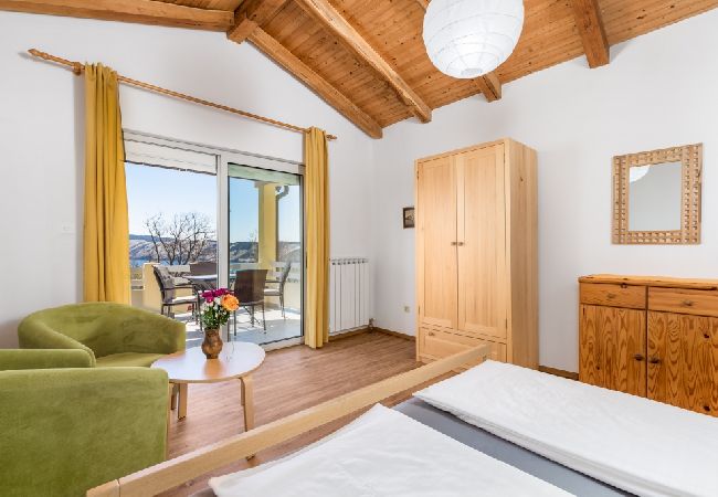 Appartamento a Lopar - Appartamento in Loparo (Lopar) con terrazzo, Climatizzazione, WIFI (4918-1) Appartamento a Lopar - Appartamento in Loparo (Lopar) con terrazzo, Climatizzazione, WIFI (4918-1)