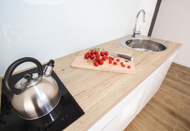 Appartamento a Vodice - Appartamento in Vodizze (Vodice) con Climatizzazione, WIFI, Lavastoviglie (4932-5) Appartamento a Vodice - Appartamento in Vodizze (Vodice) con Climatizzazione, WIFI, Lavastoviglie (4932-5)