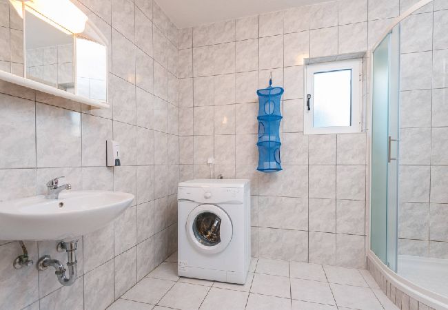 Appartamento a Orebic - Appartamento in Sabbioncello (Orebić) con terrazzo, Climatizzazione, WIFI, Lavatrice (4934-3) Appartamento a Orebic - Appartamento in Sabbioncello (Orebić) con terrazzo, Climatizzazione, WIFI, Lavatrice (4934-3)