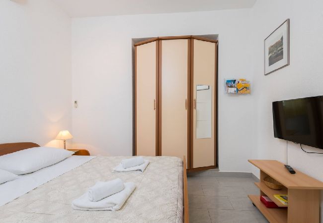 Studio a Orebic - Appartamento Studio in Sabbioncello (Orebić) con terrazzo, Climatizzazione, WIFI (4934-2) Studio a Orebic - Appartamento Studio in Sabbioncello (Orebić) con terrazzo, Climatizzazione, WIFI (4934-2)