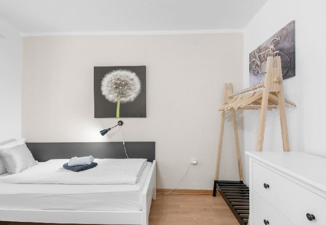 Casa a Porec - Casa di vacanza in Parenzo (Porec) con terrazzo, Climatizzazione, WIFI, Lavatrice (4928-11) Casa a Porec - Casa di vacanza in Parenzo (Porec) con terrazzo, Climatizzazione, WIFI, Lavatrice (4928-11)