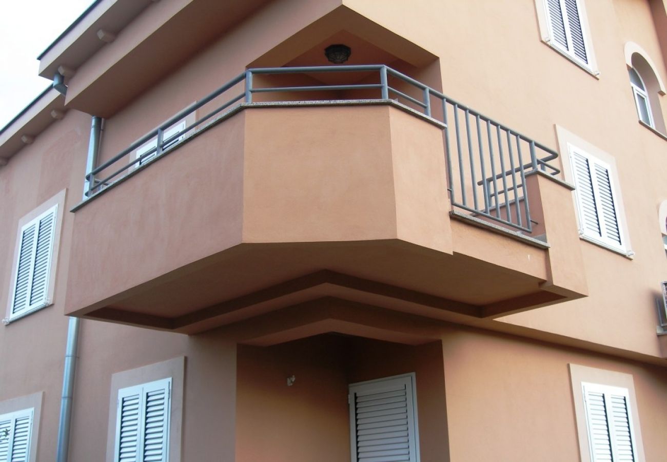 Appartamento a Sukošan - Appartamento in San Cassiano (Sukosan) con balcone, Climatizzazione, WIFI (4941-4)