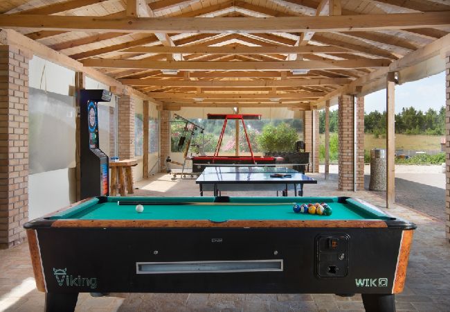 Casa a Vir - Casa di vacanza in Vir con vista mare, terrazzo, Climatizzazione, WIFI (4586-7) Casa a Vir - Casa di vacanza in Vir con vista mare, terrazzo, Climatizzazione, WIFI (4586-7)