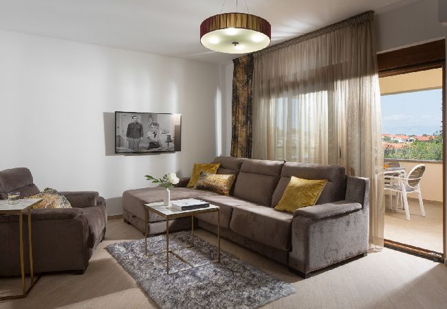 Casa a Vir - Casa di vacanza in Vir con vista mare, terrazzo, Climatizzazione, WIFI (4586-7) Casa a Vir - Casa di vacanza in Vir con vista mare, terrazzo, Climatizzazione, WIFI (4586-7)