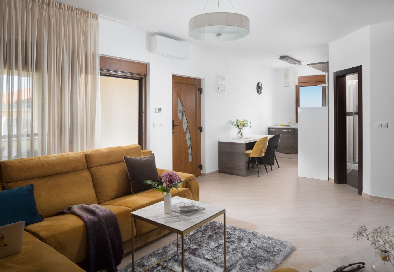 Casa a Vir - Casa di vacanza in Vir con vista mare, terrazzo, Climatizzazione, WIFI (4586-7)