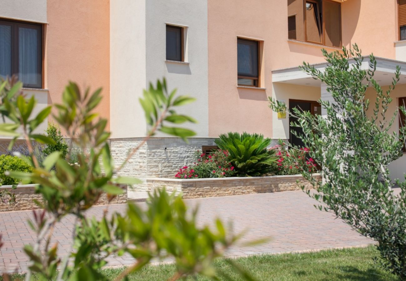 Casa a Vir - Casa di vacanza in Vir con vista mare, terrazzo, Climatizzazione, WIFI (4586-7)