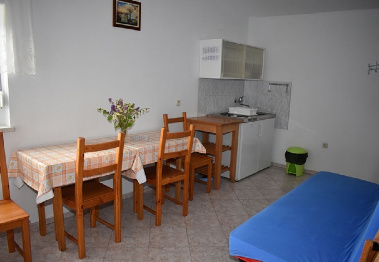 Appartamento a Drage - Appartamento in Drage con terrazzo, Climatizzazione, WIFI (5013-6)