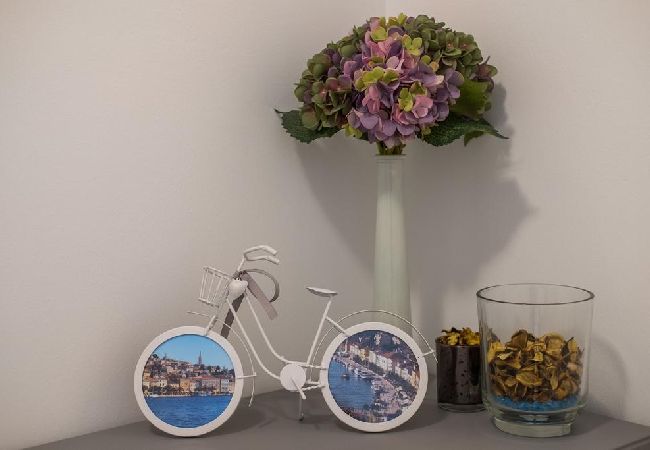 Appartamento a Mali Lošinj - Apartment in Mali Lošinj with Seaview, Terrace, Air condition, WIFI (4927-1) Appartamento a Mali Lošinj - Apartment in Mali Lošinj with Seaview, Terrace, Air condition, WIFI (4927-1)