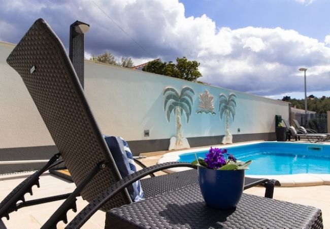 Appartamento a Supetar - Appartamento in San Pietro della Brazza (Supetar) con vista mare, terrazzo, Climatizzazione, WIFI (3553-3) Appartamento a Supetar - Appartamento in San Pietro della Brazza (Supetar) con vista mare, terrazzo, Climatizzazione, WIFI (3553-3)