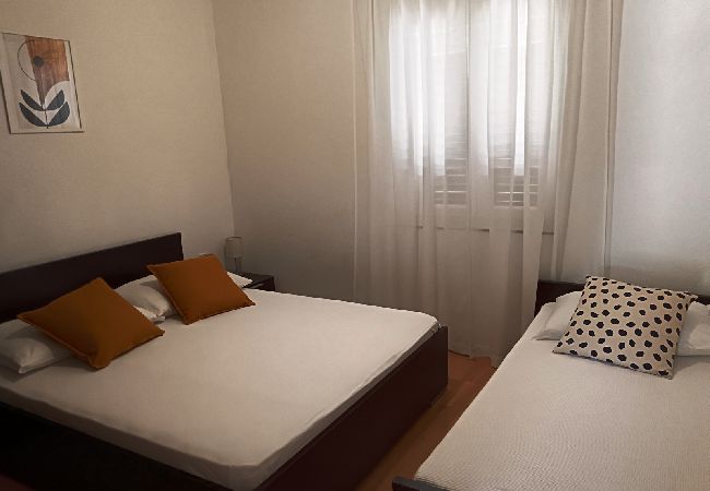 Appartamento a Povlja - Appartamento in Povlja con terrazzo, Climatizzazione, WIFI (4991-1) Appartamento a Povlja - Appartamento in Povlja con terrazzo, Climatizzazione, WIFI (4991-1)