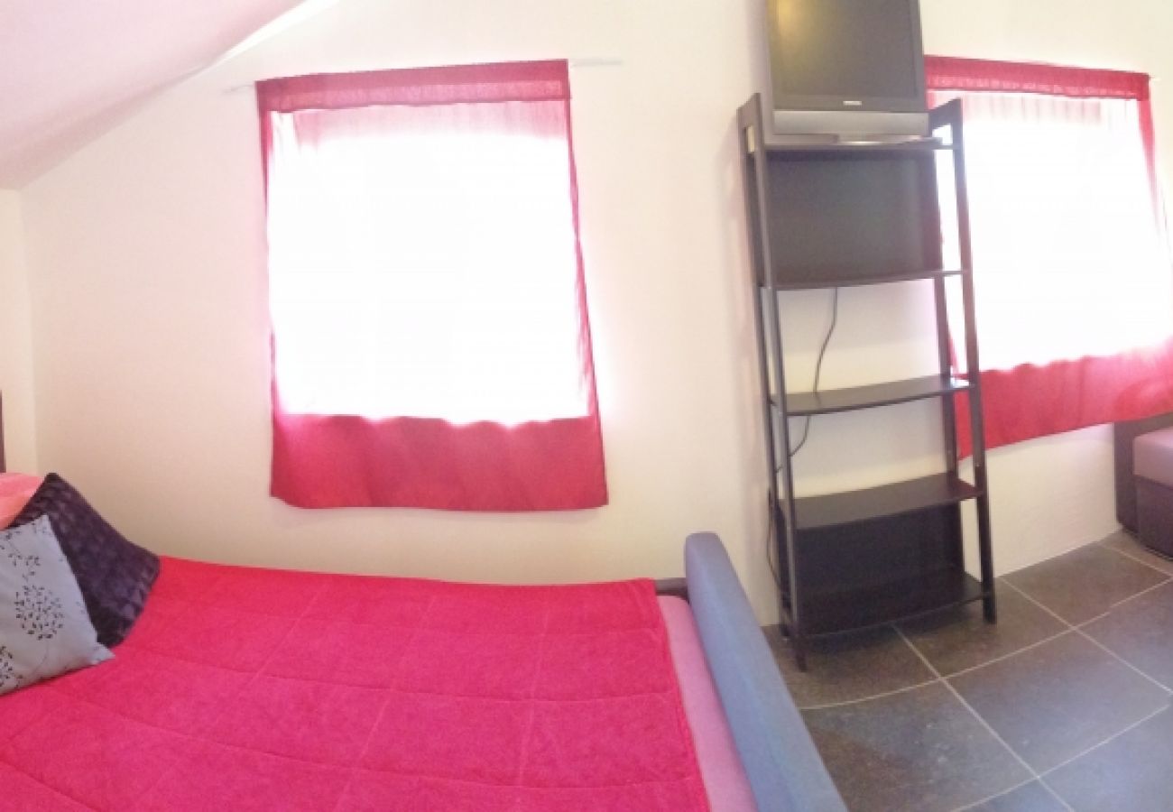 Studio a Funtana - Appartamento Studio in Fontane (Funtana) con Climatizzazione, WIFI, Lavatrice (4982-4)