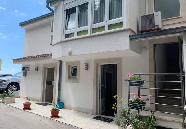 Appartamento a Drašnice - Appartamento in Drašnice con vista mare, terrazzo, Climatizzazione, WIFI (4992-2) Appartamento a Drašnice - Appartamento in Drašnice con vista mare, terrazzo, Climatizzazione, WIFI (4992-2)