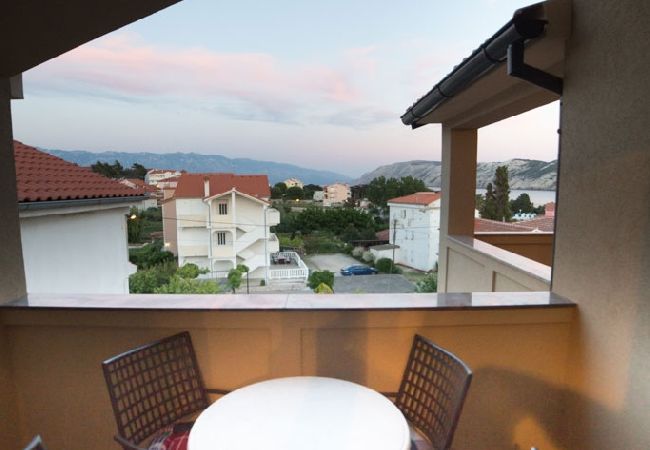 Appartamento a Lopar - Appartamento in Loparo (Lopar) con balcone, Climatizzazione, WIFI (4739-3) Appartamento a Lopar - Appartamento in Loparo (Lopar) con balcone, Climatizzazione, WIFI (4739-3)