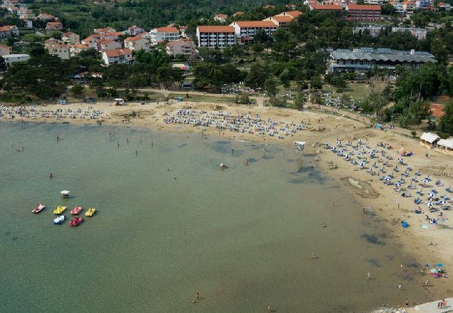 Appartamento a Lopar - Appartamento in Loparo (Lopar) con balcone, Climatizzazione, WIFI (4739-3) Appartamento a Lopar - Appartamento in Loparo (Lopar) con balcone, Climatizzazione, WIFI (4739-3)