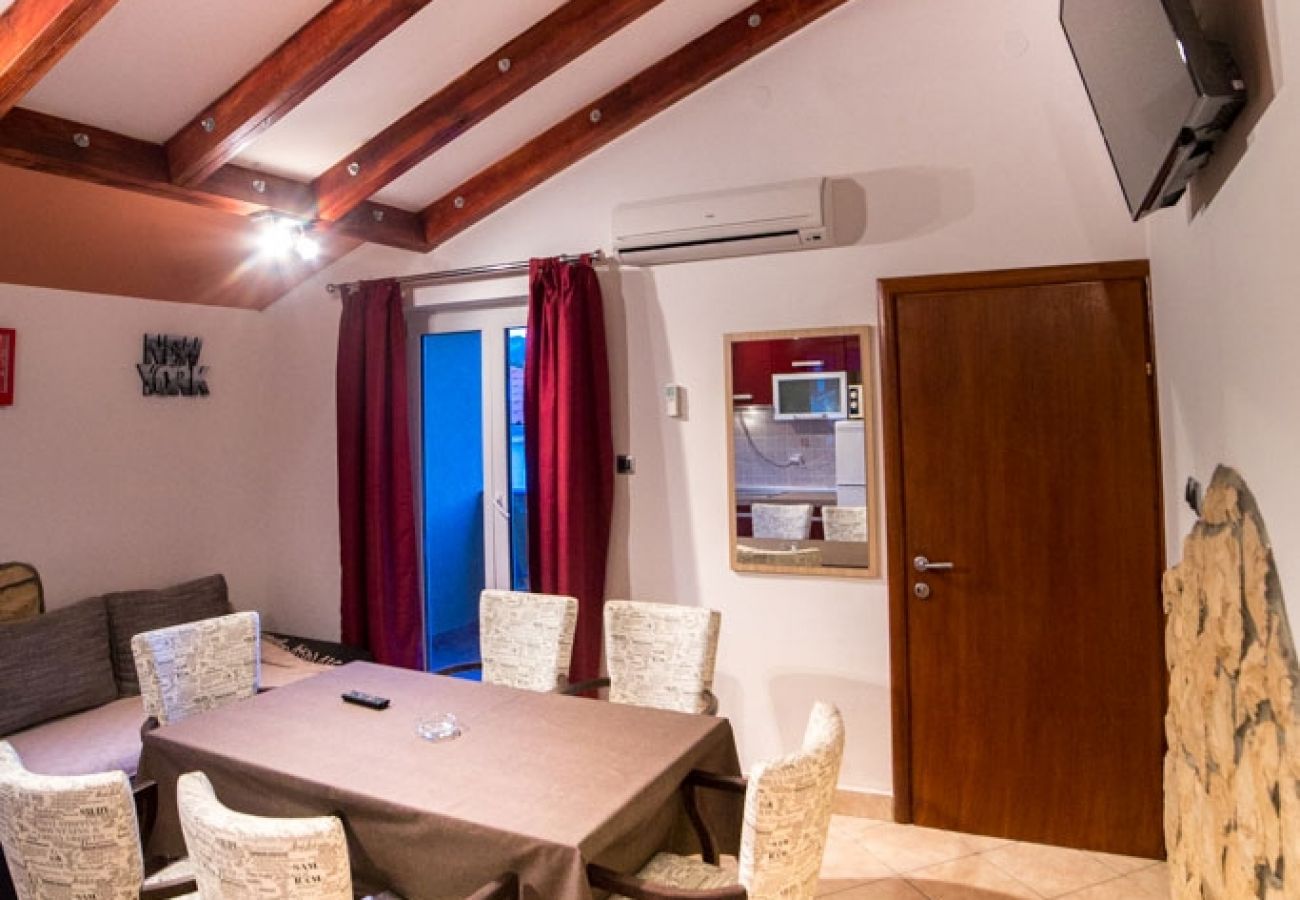 Appartamento a Lopar - Appartamento in Loparo (Lopar) con balcone, Climatizzazione, WIFI (4739-3)