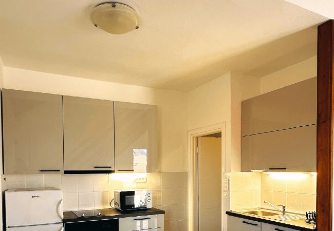 Appartamento a Murter - Appartamento in Morter (Murter) con vista mare, terrazzo, Climatizzazione, WIFI (5026-2) Appartamento a Murter - Appartamento in Morter (Murter) con vista mare, terrazzo, Climatizzazione, WIFI (5026-2)