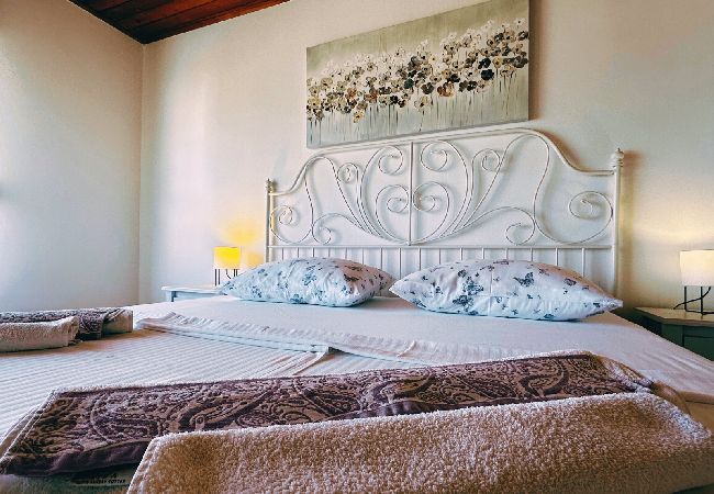 Appartamento a Murter - Appartamento in Morter (Murter) con vista mare, terrazzo, Climatizzazione, WIFI (5026-2) Appartamento a Murter - Appartamento in Morter (Murter) con vista mare, terrazzo, Climatizzazione, WIFI (5026-2)