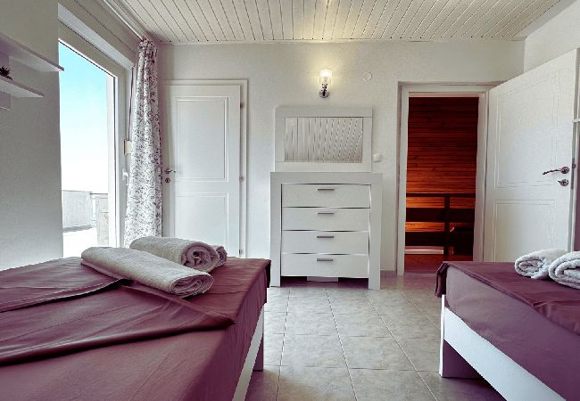 Appartamento a Murter - Appartamento in Morter (Murter) con vista mare, terrazzo, Climatizzazione, WIFI (5026-3) Appartamento a Murter - Appartamento in Morter (Murter) con vista mare, terrazzo, Climatizzazione, WIFI (5026-3)