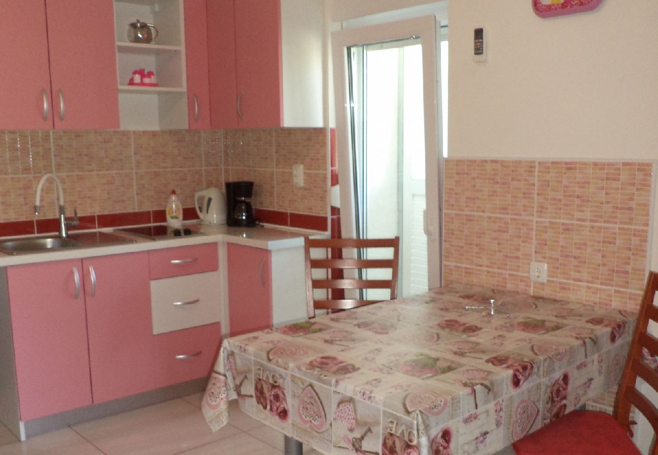 Appartamento a Lopar - Appartamento in Loparo (Lopar) con vista mare, terrazzo, Climatizzazione, WIFI (4229-2)