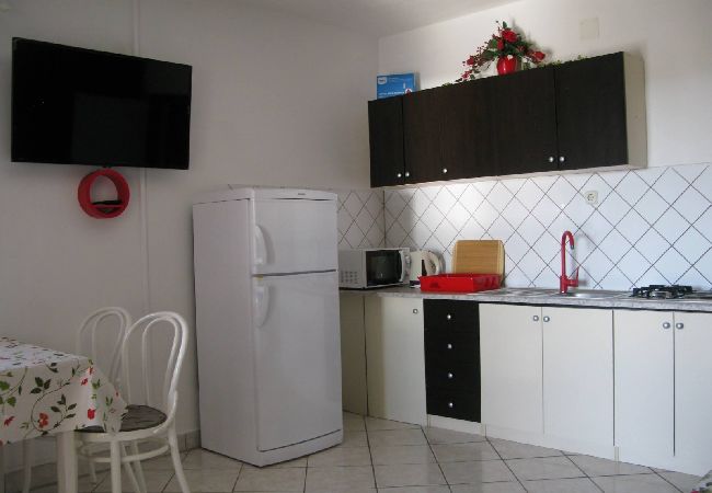 Appartamento a Lopar - Appartamento in Loparo (Lopar) con vista mare, loggia, Climatizzazione, WIFI (4229-6) Appartamento a Lopar - Appartamento in Loparo (Lopar) con vista mare, loggia, Climatizzazione, WIFI (4229-6)