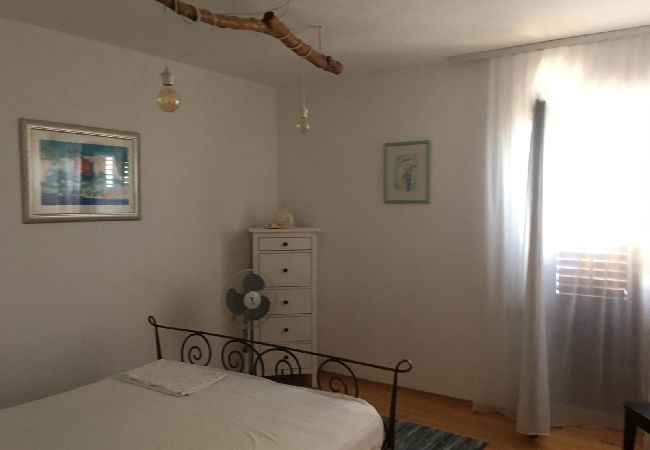 Casa a Pisak - Casa di vacanza in Pisak con vista mare, terrazzo, Climatizzazione, WIFI (5023-4) Casa a Pisak - Casa di vacanza in Pisak con vista mare, terrazzo, Climatizzazione, WIFI (5023-4)