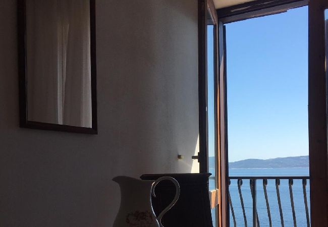 Casa a Pisak - Casa di vacanza in Pisak con vista mare, terrazzo, Climatizzazione, WIFI (5023-4) Casa a Pisak - Casa di vacanza in Pisak con vista mare, terrazzo, Climatizzazione, WIFI (5023-4)