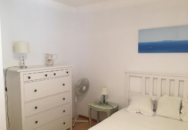 Casa a Pisak - Casa di vacanza in Pisak con vista mare, terrazzo, Climatizzazione, WIFI (5023-4) Casa a Pisak - Casa di vacanza in Pisak con vista mare, terrazzo, Climatizzazione, WIFI (5023-4)