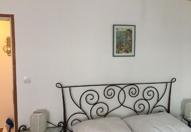 Casa a Pisak - Casa di vacanza in Pisak con vista mare, terrazzo, Climatizzazione, WIFI (5023-4) Casa a Pisak - Casa di vacanza in Pisak con vista mare, terrazzo, Climatizzazione, WIFI (5023-4)