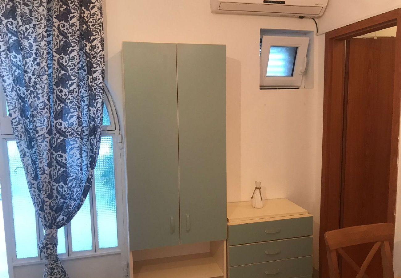 Casa a Pisak - Casa di vacanza in Pisak con vista mare, terrazzo, Climatizzazione, WIFI (5023-4)