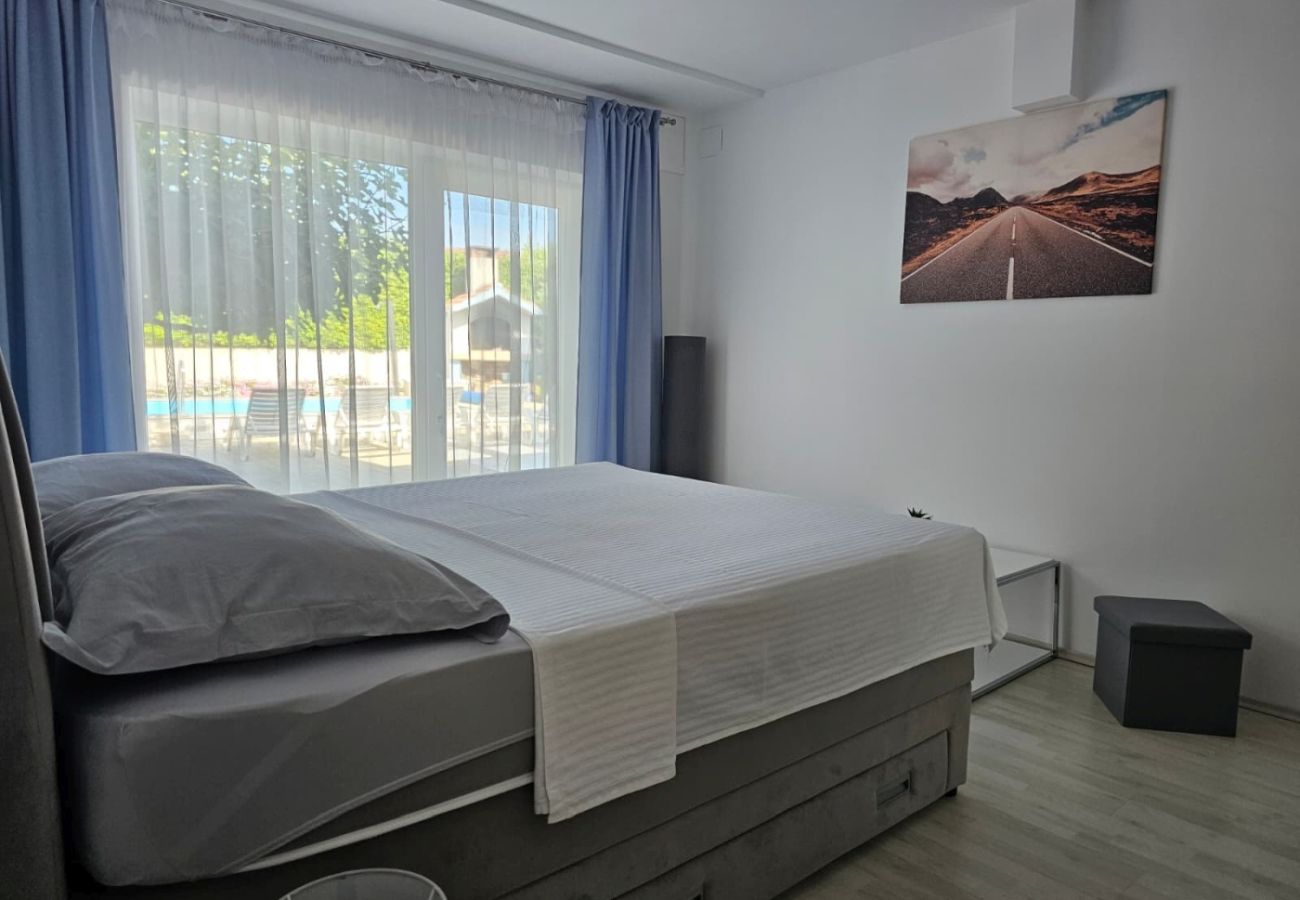 Appartamento a Tribunj - Appartamento in Trebocconi (Tribunj) con terrazzo, Climatizzazione, WIFI (5034-1)