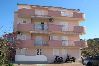 Appartamento a Okrug Gornji - Appartamento in Okrug Gornji con terrazzo, Climatizzazione, WIFI, Lavastoviglie (5048-3)