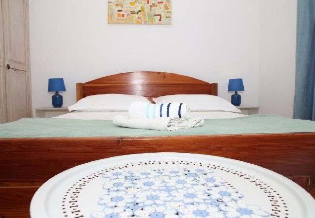 Appartamento a Trogir - Appartamento in Traù (Trogir) con vista mare, terrazzo, Climatizzazione, WIFI (5065-1) Appartamento a Trogir - Appartamento in Traù (Trogir) con vista mare, terrazzo, Climatizzazione, WIFI (5065-1)