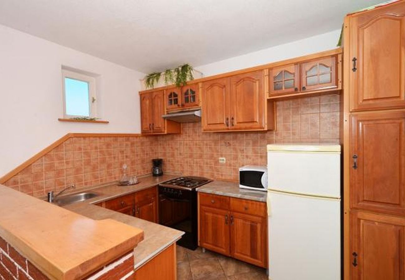 Appartamento a Trogir - Appartamento in Traù (Trogir) con vista mare, terrazzo, Climatizzazione, WIFI (5065-1)