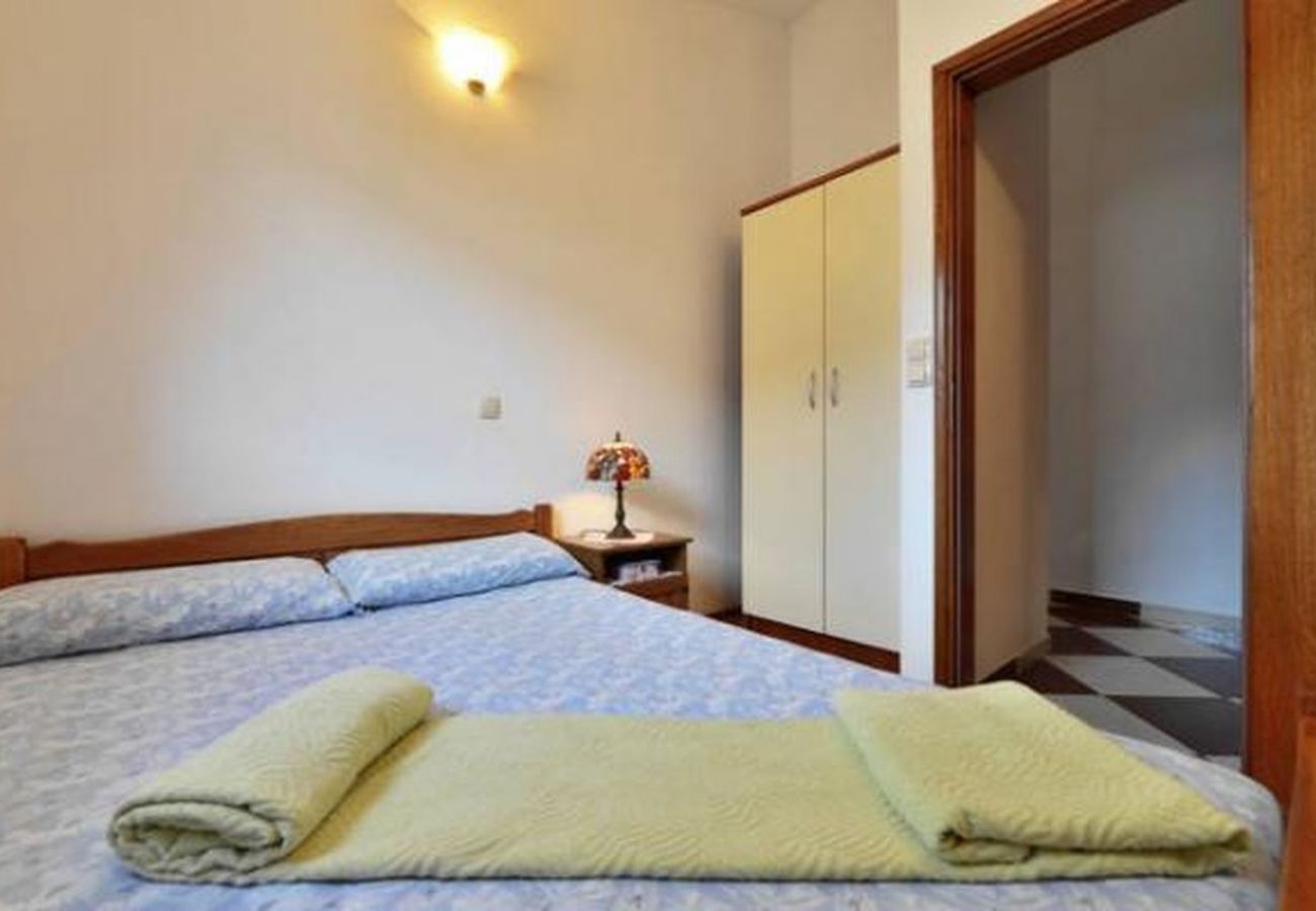 Appartamento a Duce - Appartamento in Duće con vista mare, balcone, Climatizzazione, WIFI (5063-2)