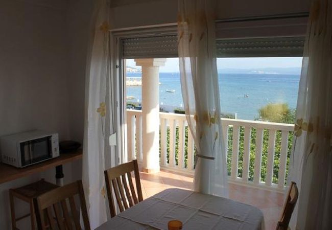 Appartamento a Duce - Appartamento in Duće con vista mare, terrazzo, Climatizzazione, WIFI (5061-3) Appartamento a Duce - Appartamento in Duće con vista mare, terrazzo, Climatizzazione, WIFI (5061-3)