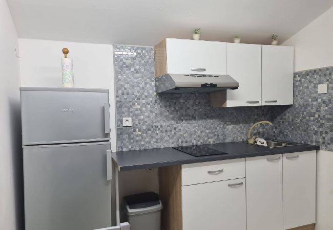 Appartamento a Privlaka - Appartamento in Brevilacqua (Privlaka) con vista mare, terrazzo, Climatizzazione, WIFI (3591-3) Appartamento a Privlaka - Appartamento in Brevilacqua (Privlaka) con vista mare, terrazzo, Climatizzazione, WIFI (3591-3)