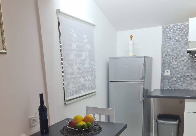 Appartamento a Privlaka - Appartamento in Brevilacqua (Privlaka) con vista mare, terrazzo, Climatizzazione, WIFI (3591-3) Appartamento a Privlaka - Appartamento in Brevilacqua (Privlaka) con vista mare, terrazzo, Climatizzazione, WIFI (3591-3)