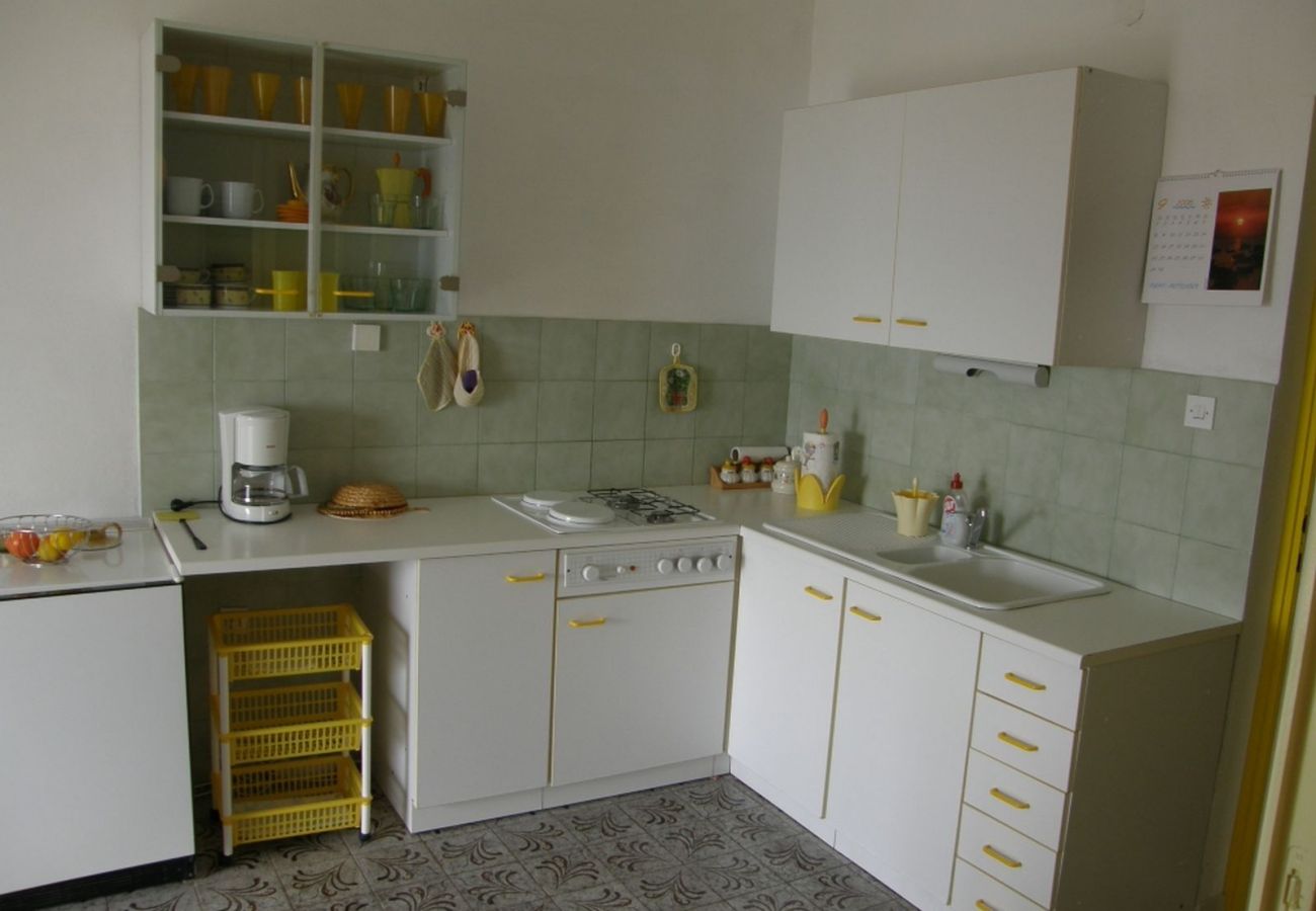 Appartamento a Bol - Appartamento in Vallo della Brazza (Bol) con vista mare, balcone, Climatizzazione, WIFI (3416-2)