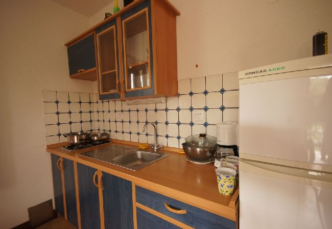 Appartamento a Vodice - Ferienwohnung in Vodice mit Meerblick, Terrasse, Klimaanlage, W-LAN (144-2) Appartamento a Vodice - Ferienwohnung in Vodice mit Meerblick, Terrasse, Klimaanlage, W-LAN (144-2)